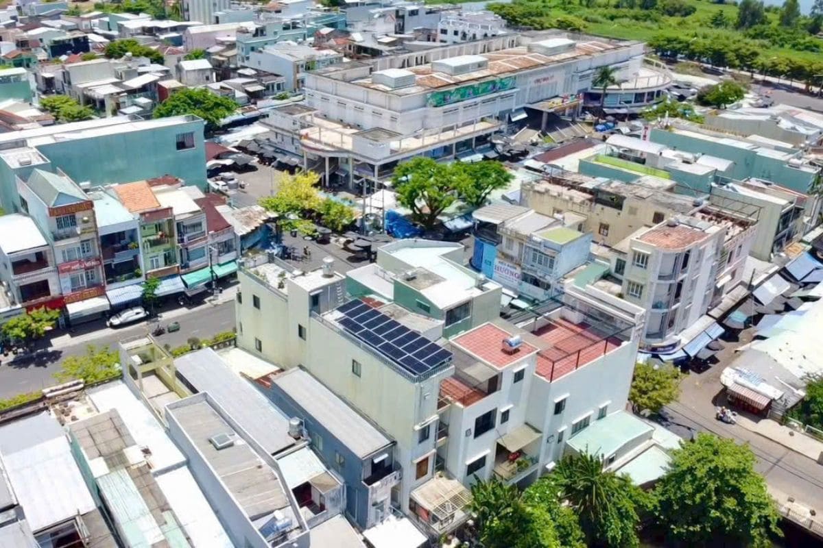 Lắp ráp điện năng lượng mặt trời